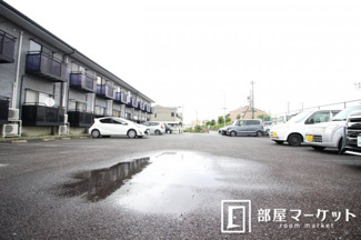 【駐車場】