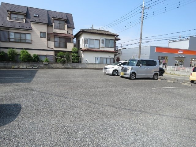ルエクレールの駐車場
