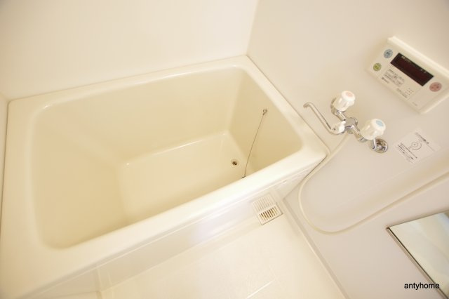 ドイマンションの浴室