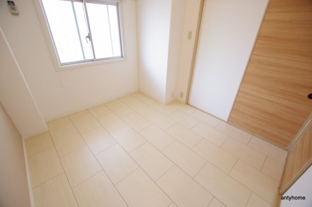 ドイマンションの洋室