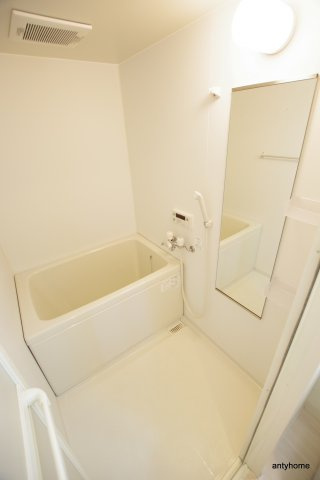 ドイマンションの浴室