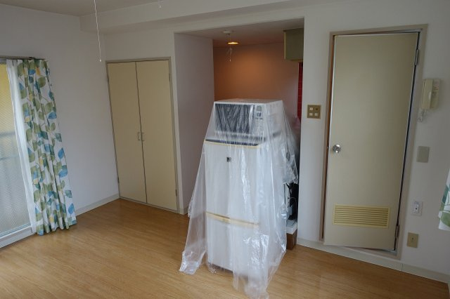 ハイツシャルムの居間・リビング