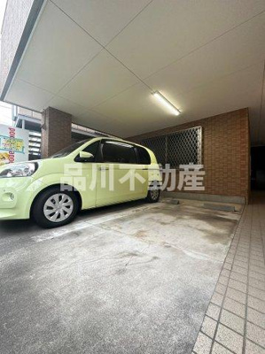 【駐車場】 | ファミール大森 | 車をお持ちの方に嬉しい駐車場付きの物件です