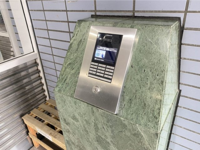ツインタワー住利住吉館のエントランス