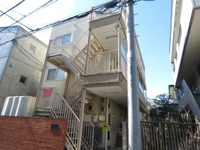 アラジュクナインインの外観