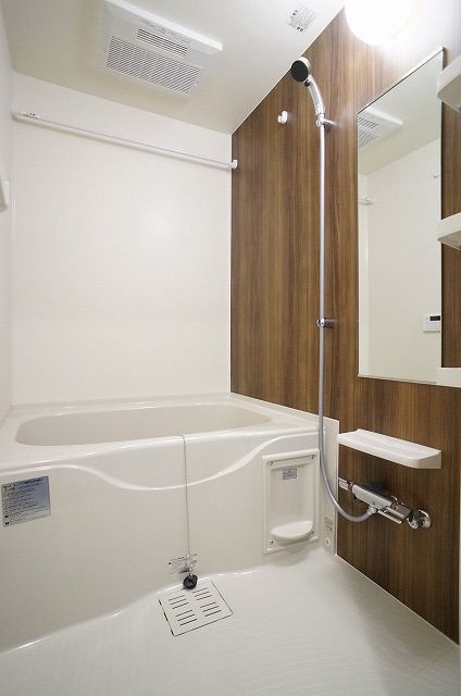 カンファーツリーハウスの浴室