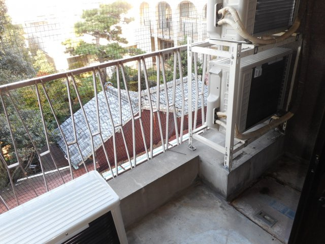 【バルコニー】 | ユトリロ新川