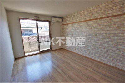 【内装】 | アリエッタ西堤（高井田賃貸） | 明るい色調の室内です