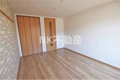 【居間・リビング】 | アリエッタ西堤（高井田賃貸） | 洋室です