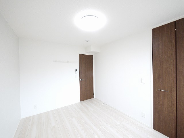 エストレヤの洋室|コンパクトで使いやすい洋室です