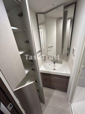 【洗面所】 | コンフォリア・リヴ南森町Q