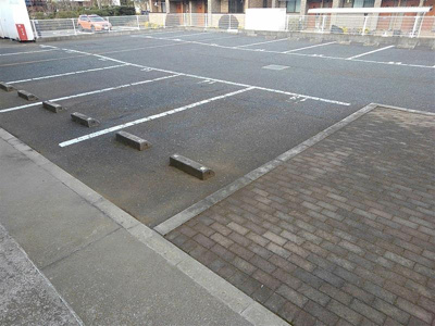 【駐車場】 | レオパレス針ヶ沢A | 画像10