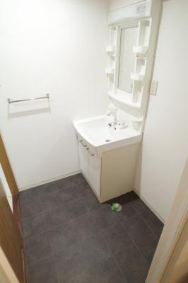 【洗面所】 | アメニティ21 | 広い洗面脱衣所は小さいお子さんがいると威力を発揮！