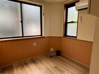 【洋室】 | アーバンプレイス和泉B棟 | 角部屋・フローリング4.5帖