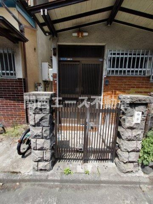 【エントランス】 | 松原２丁目貸家