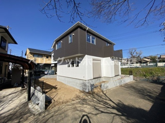 【前面道路含む現地写真】 | 外観