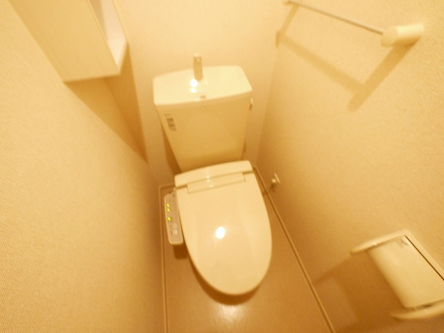 サンガーデンＭ・Ⅰのトイレ|ゆったりとした空間のトイレです