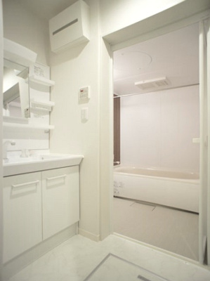 【独立洗面台】 | ラヴィーヌ中丸