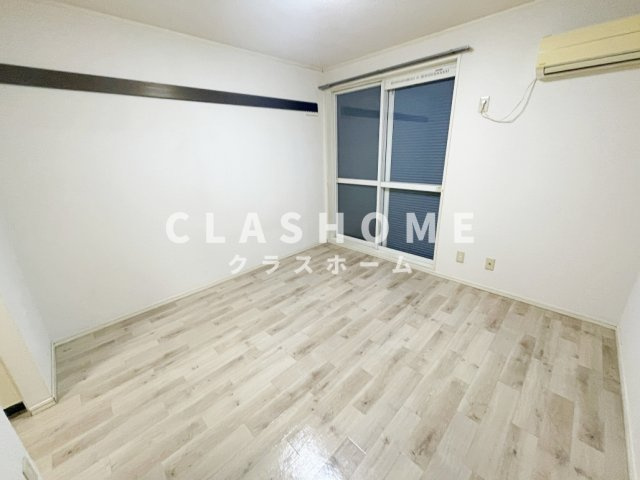 森ヶ丘ハイツの居間・リビング|同物件の別部屋になります。
