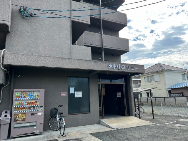 【エントランス】 | ユトリロサニー | （※写真はイメージです、現況優先となります）