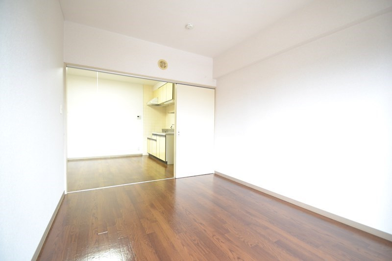 イーストビレッジの居間・リビング