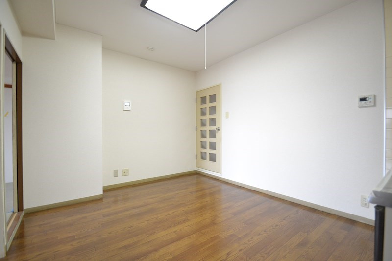 イーストビレッジの居間・リビング