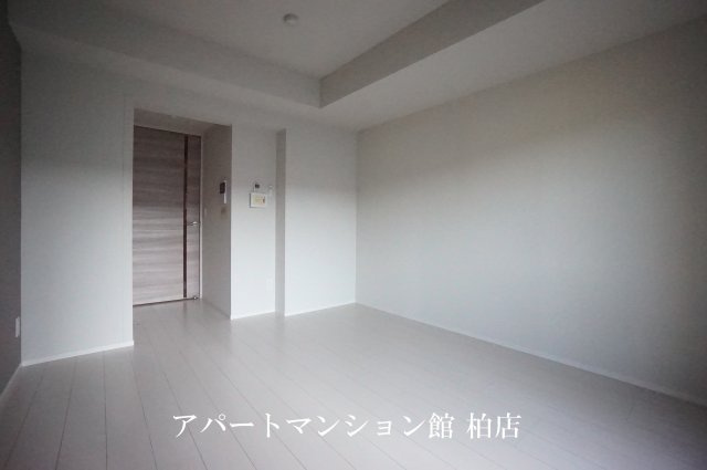メゾンボヌールの居間・リビング