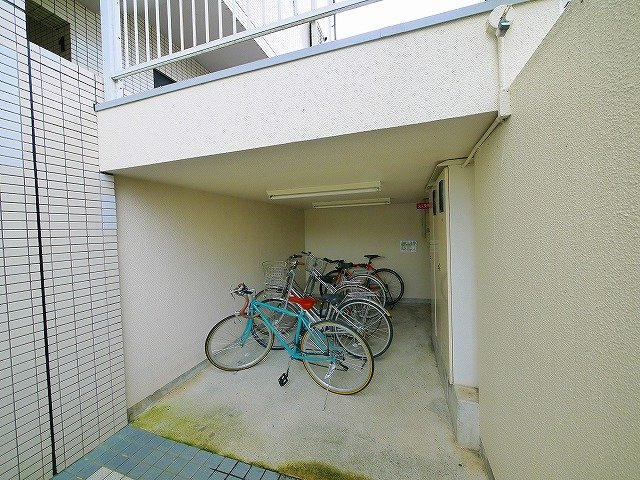 シティパレスあやめ池Ｐ７のその他共用部分|駐輪場