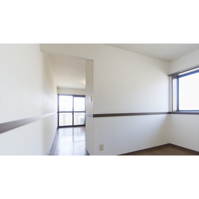 【その他】 | シーズン北岡 | 同一間取り反転タイプの写真です。