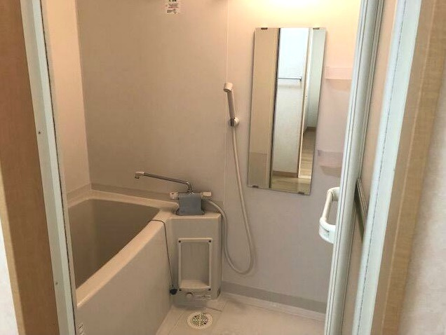 ヴュー鏡川の浴室|お風呂です（反転の場合がございます）