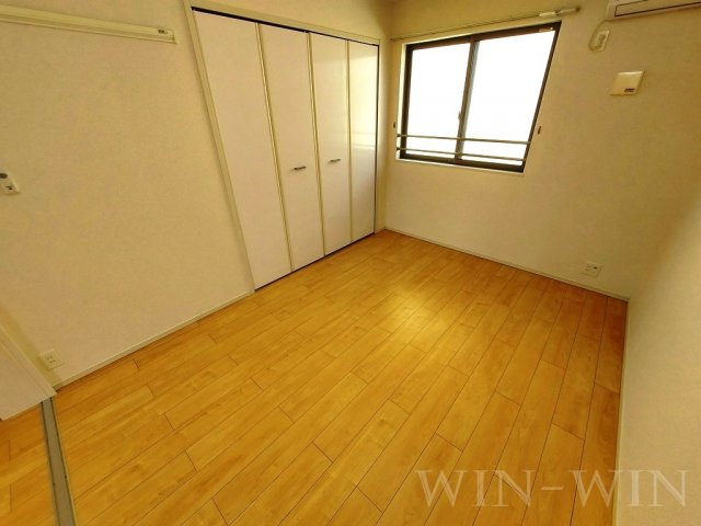 ヒルズ森岡の寝室