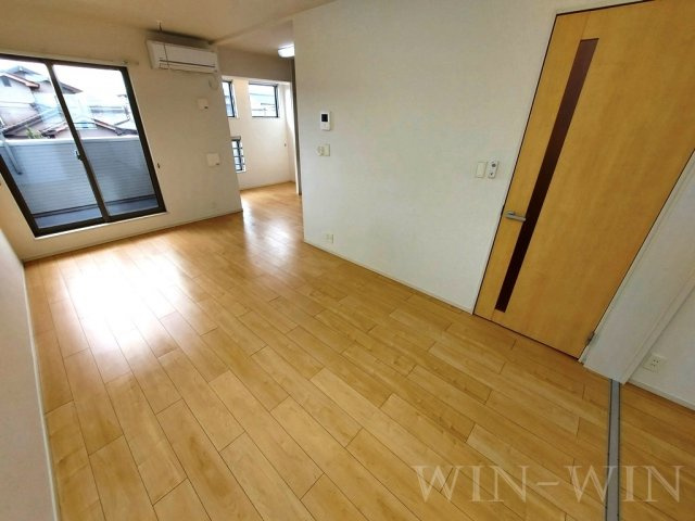 ヒルズ森岡の内装