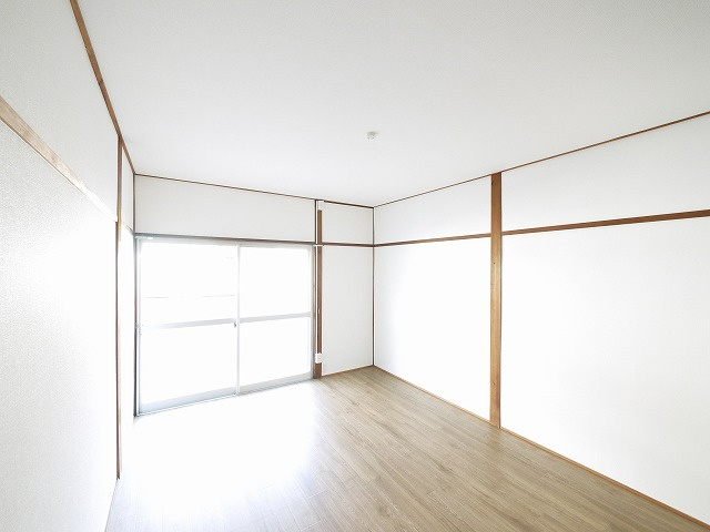 大西信良貸家（大安寺１丁目）の洋室|個人の部屋や寝室として使える洋室です