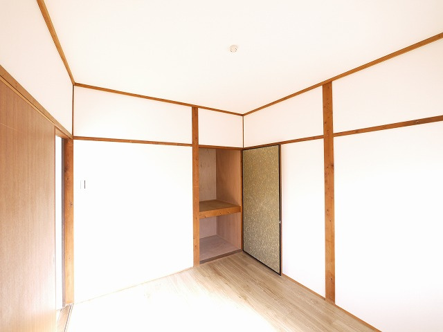 大西信良貸家（大安寺１丁目）の洋室|個人の部屋や寝室として使える洋室です