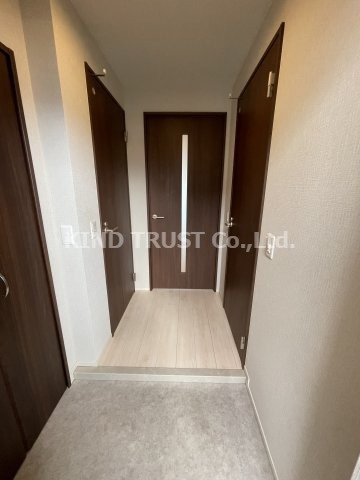 リアンカーサ長柄の玄関|収納もある玄関です