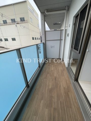 リアンカーサ長柄のバルコニー|お洗濯にも便利なバルコニー付き