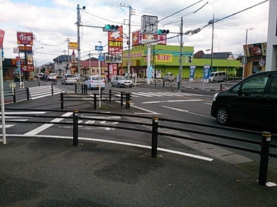 【駐車場】 | エスポワール | すき家、道とん堀、独楽寿司、リンガーハットまで600m