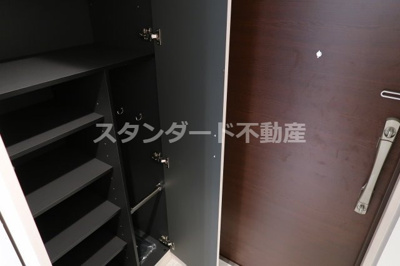 【玄関】 | ラクラス本町東