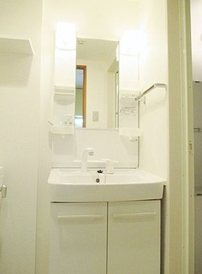 【独立洗面台】 | びゅうコート国府津 | 独立洗面台です