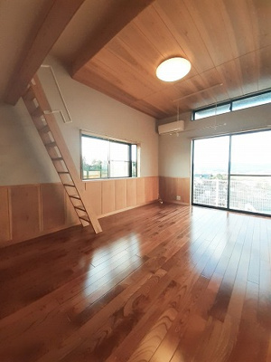 【居間・リビング】 | ヴィラクレスト