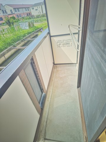 【バルコニー】 | レイナ・ソレアード | お洗濯にも便利なバルコニー付き