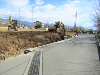 【周辺】 | 造成工事前の現地周辺です（2023年1月撮影）
周囲はとても静かで環境良好です