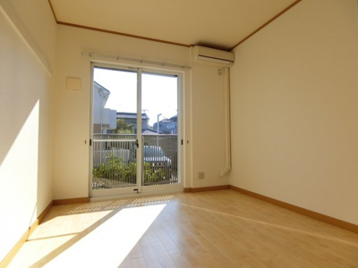 【洋室】 | ガルニエ