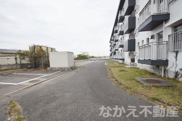 【駐車場】 | 駐車場完備です