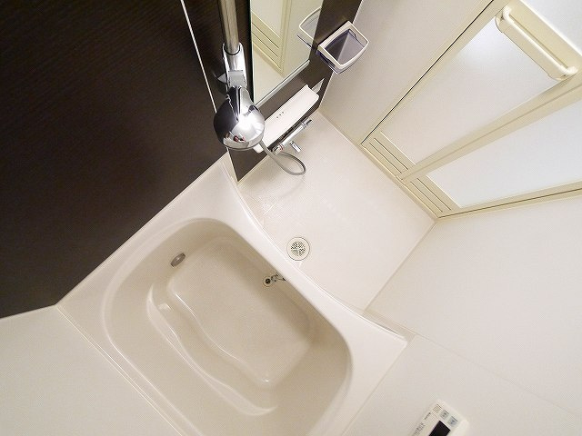 ヌーベル　エスポワールの浴室|お風呂で日々の疲れを落としましょう