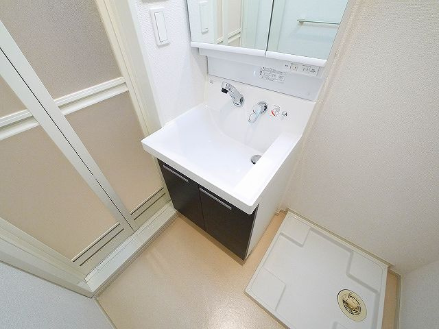 ヌーベル　エスポワールの独立洗面台|コンパクトで使いやすい洗面所