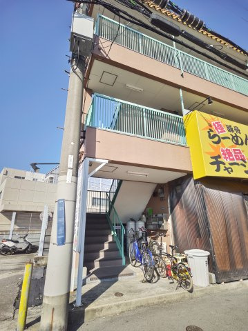 昌康マンションのエントランス|清潔なエントランスです