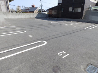 【駐車場】
