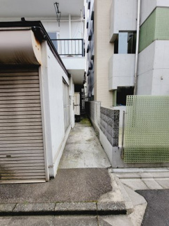 【エントランス】 | 横山ビル