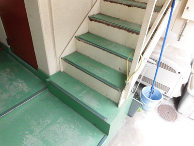 【その他共用部分】 | 北野第２ハイツ | 共用階段です